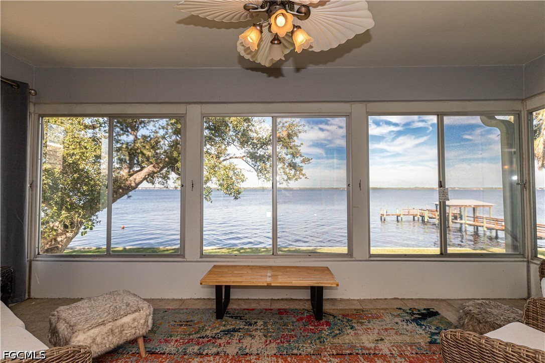 2 Bed Waterfront Home for Sale in Fort Myers, photo 8