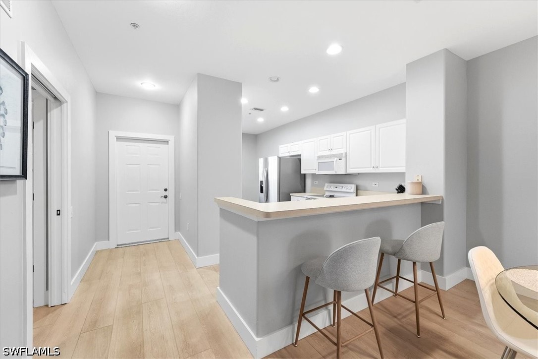 2 Bed Condominium for Sale in Naples, photo 8