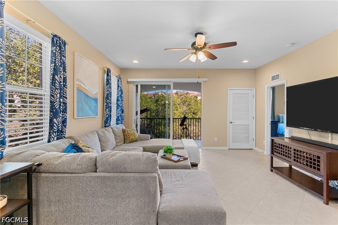 3 Bed Condominium for Sale in Fort Myers, photo 8