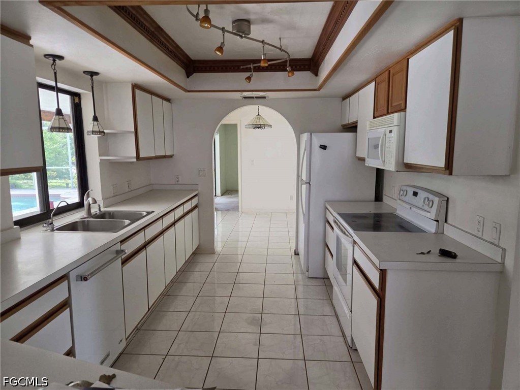 3 Bed Pool Home for Sale in San Carlos Park, photo 8