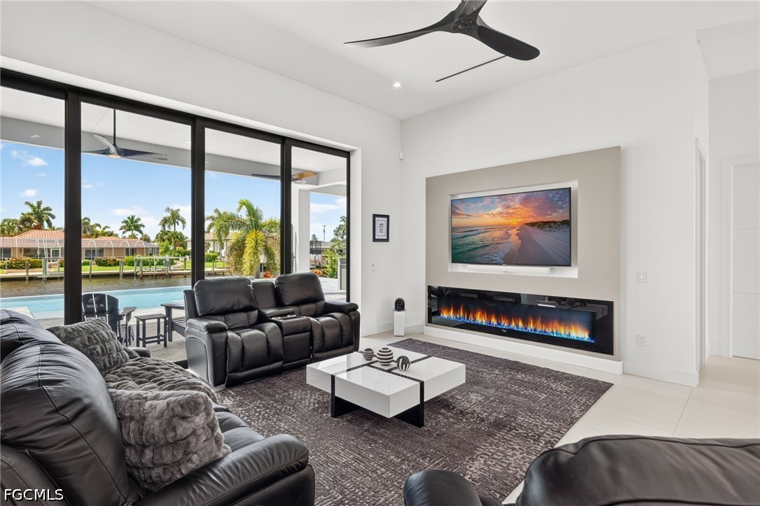 5 Bed Pool Home for Sale in Cape Coral, photo 8