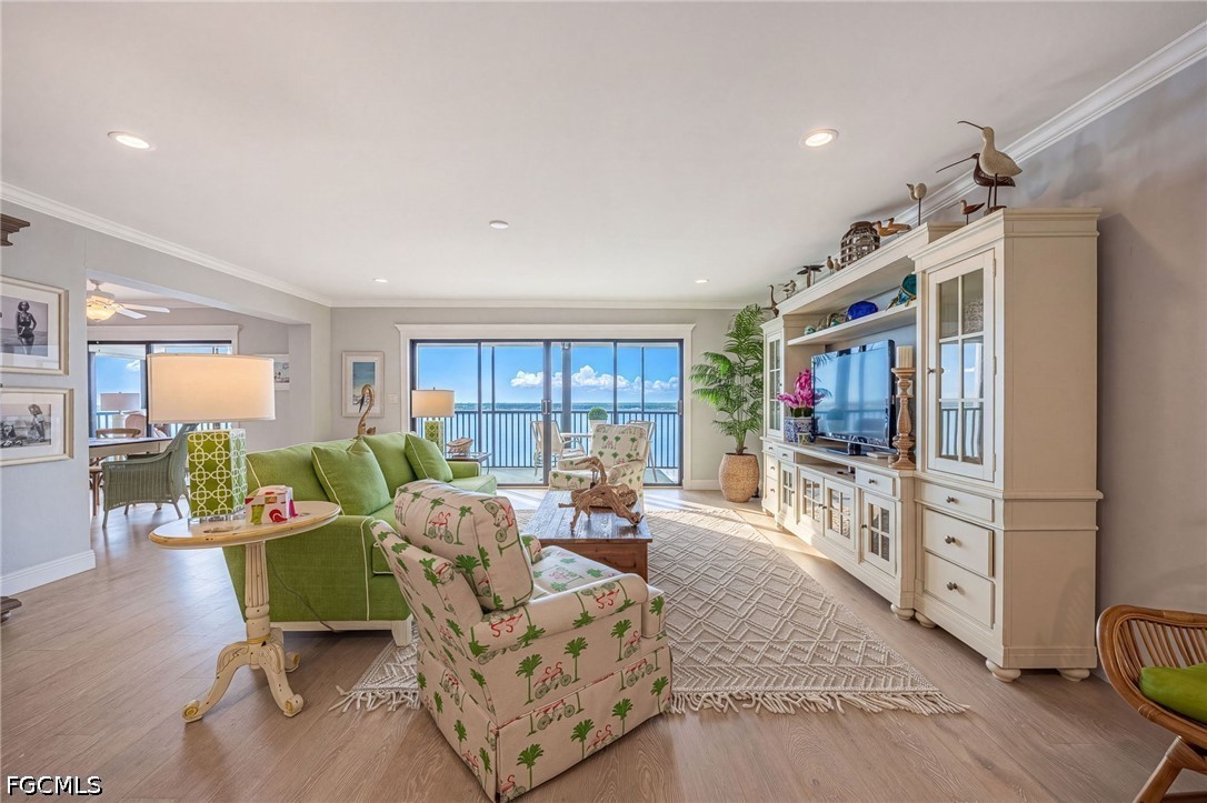 3 Bed Waterfront Home for Sale in Fort Myers, photo 8