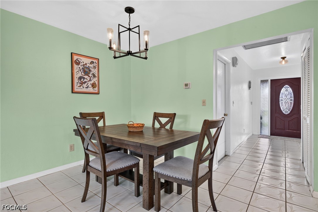 3 Bed Pool Home for Sale in Cape Coral, photo 8