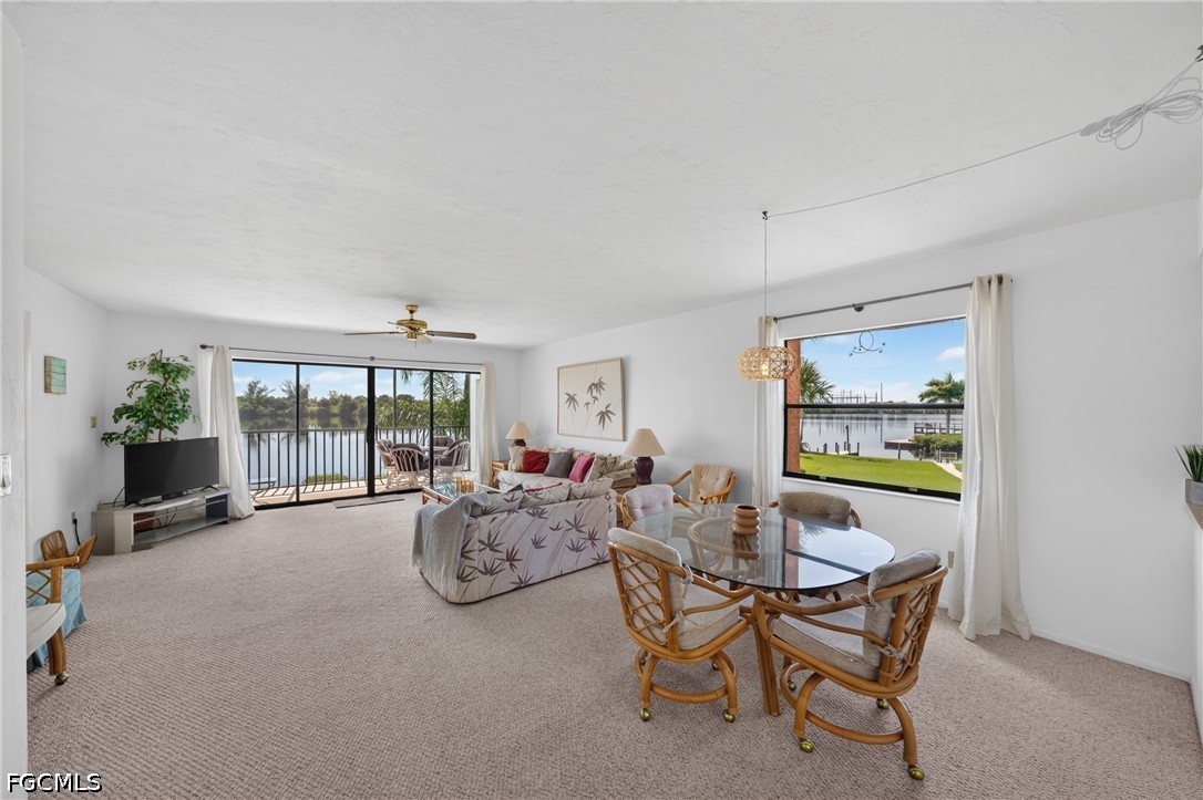2 Bed Waterfront Home for Sale in North Fort Myers, photo 8