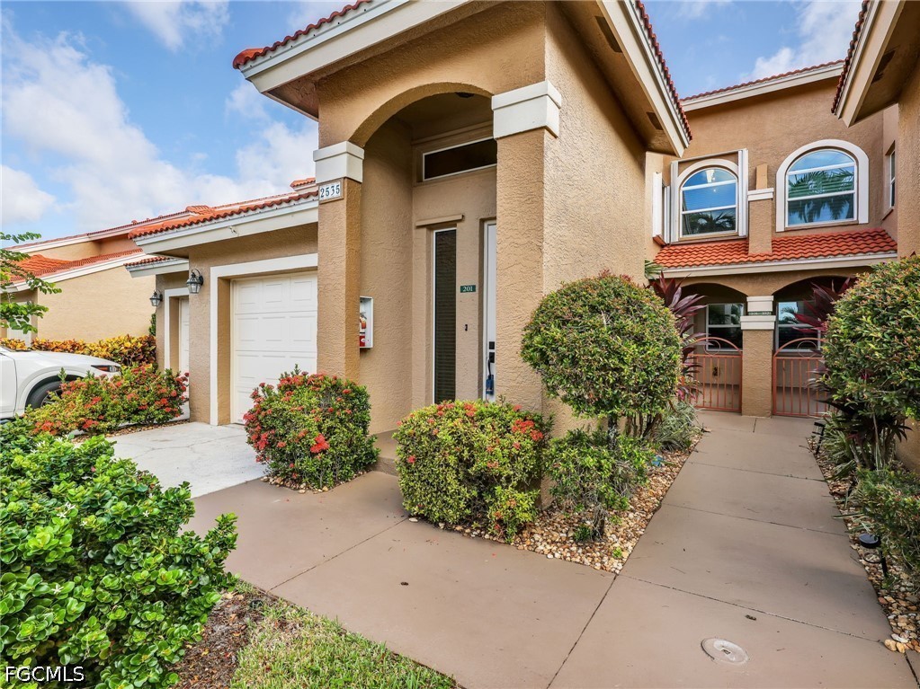 2 Bed Waterfront Home for Sale in Naples, photo 8
