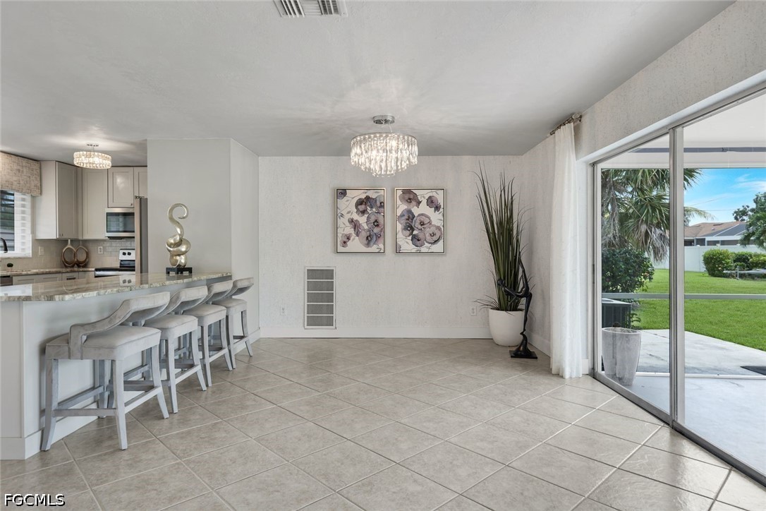 3 Bed SingleFamilyResidence for Sale in Cape Coral, photo 8