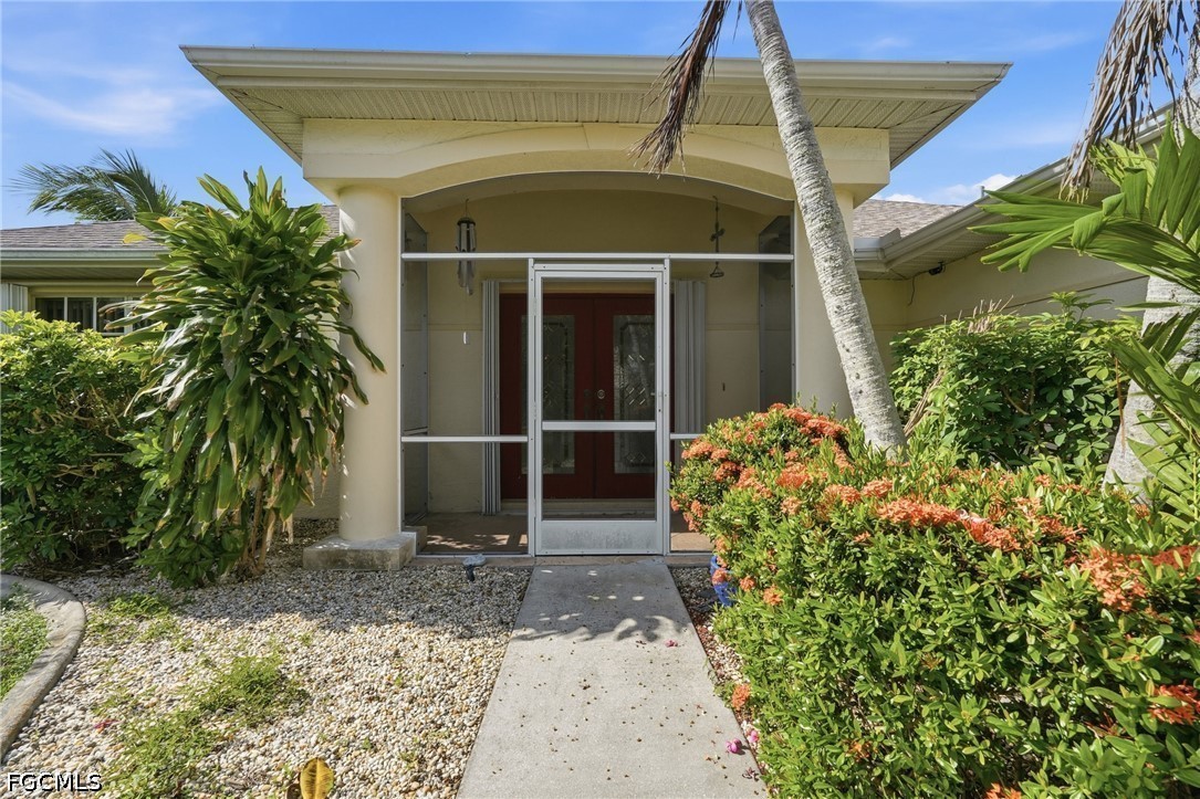 3 Bed Pool Home for Sale in Cape Coral, photo 8