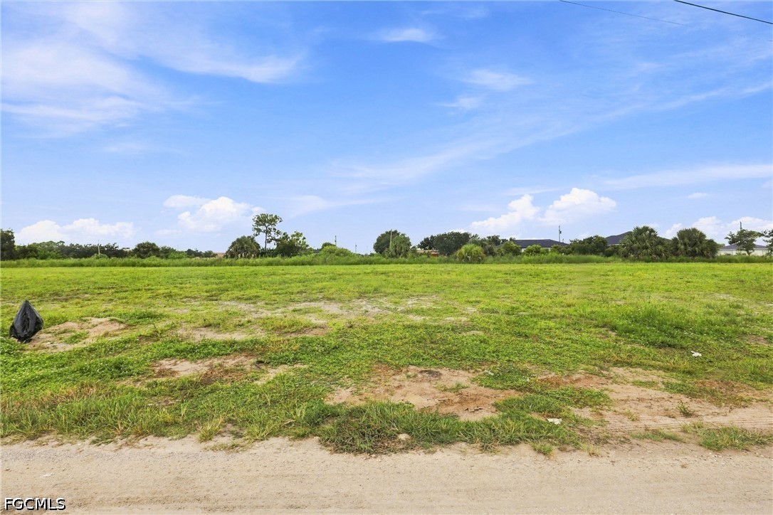 Waterfront Home for Sale in Cape Coral, photo 8