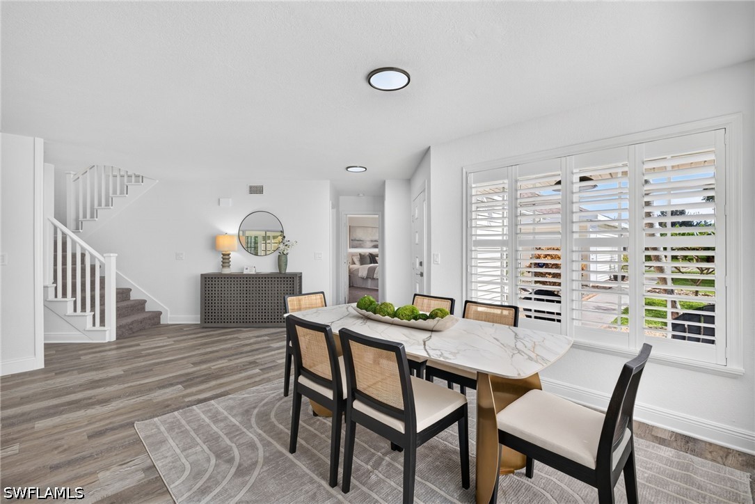 3 Bed Attached for Sale in Naples, photo 8