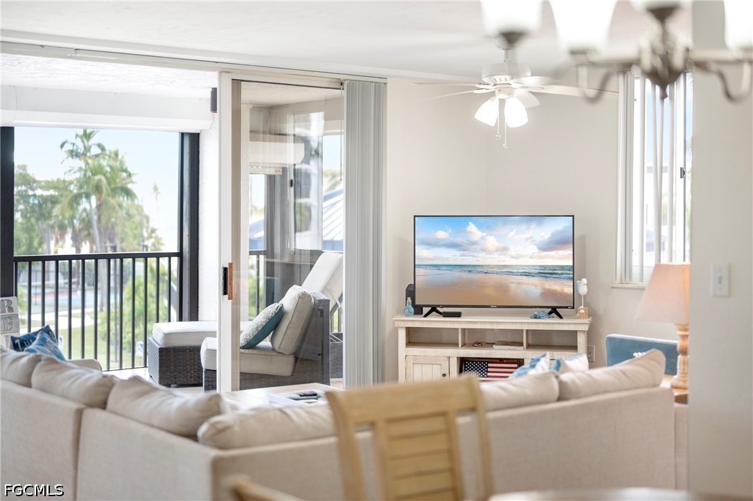 2 Bed Condominium for Sale in Fort Myers Beach, photo 8
