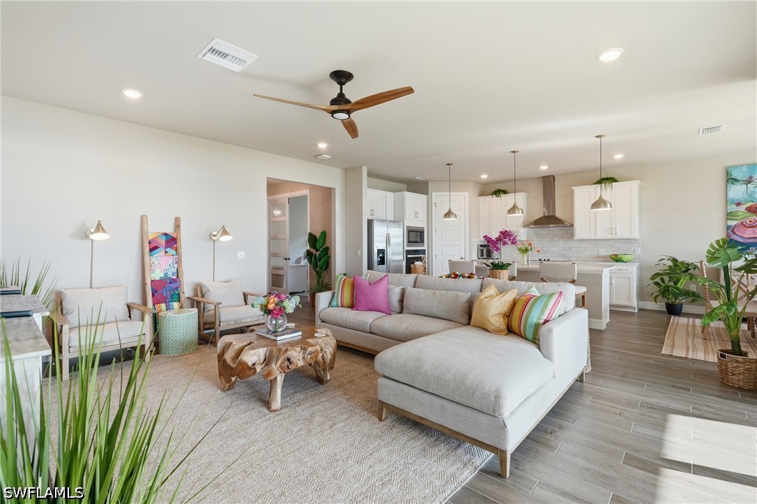 4 Bed Waterfront Home for Sale in Punta Gorda, photo 8