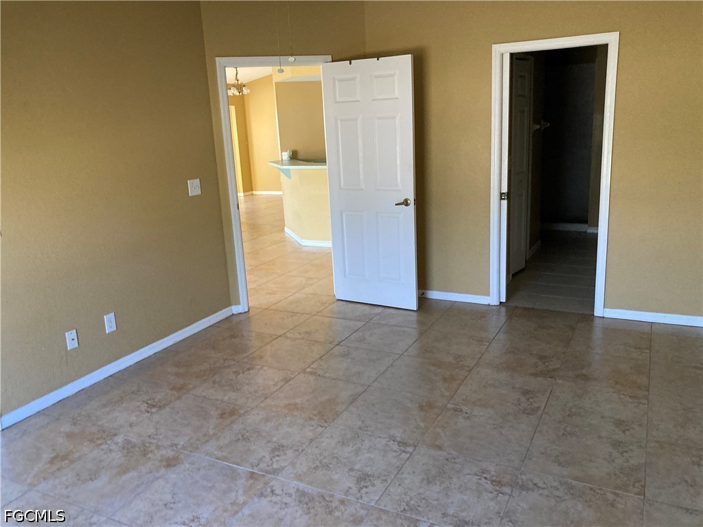 2 Bed Duplex for Sale in Cape Coral, photo 8
