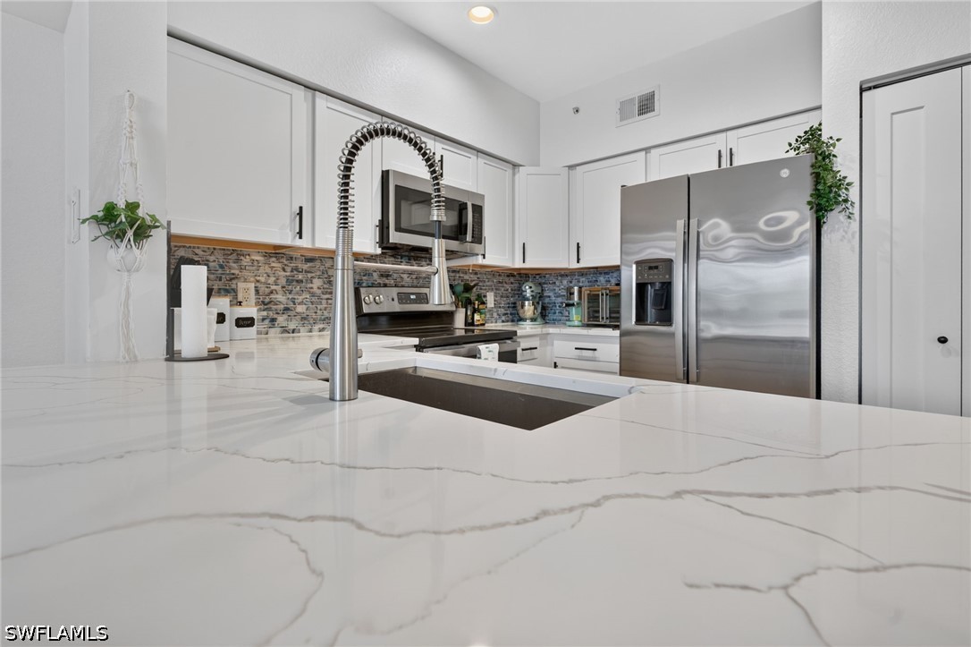 3 Bed Condominium for Sale in Villagio, photo 8
