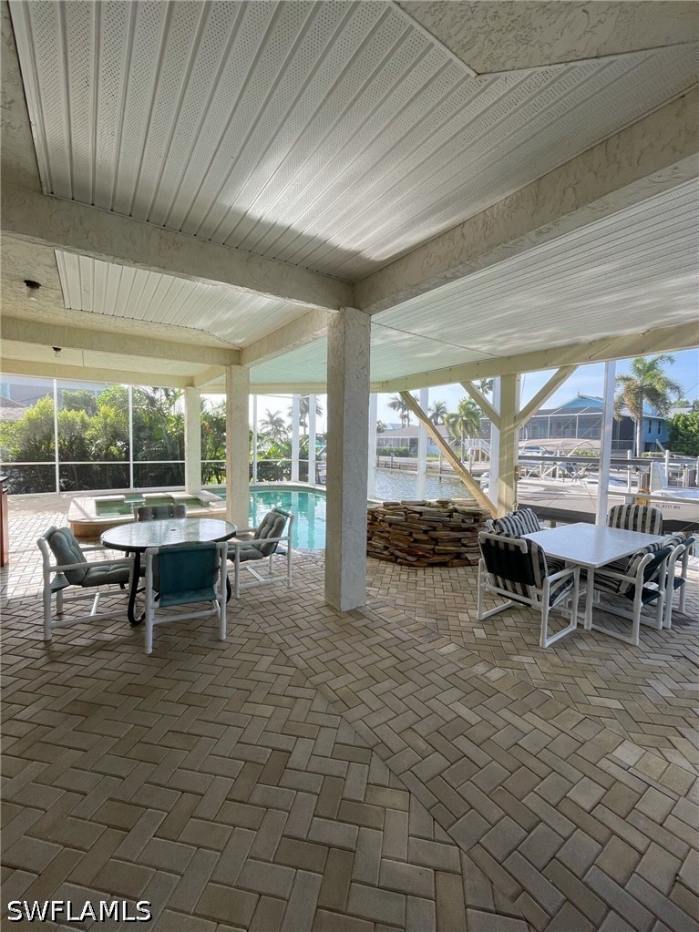 4 Bed Pool Home for Sale in Isles Of Capri, photo 8