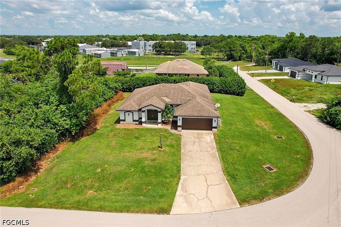 4 Bed SingleFamilyResidence for Sale in Lehigh Acres, photo 8