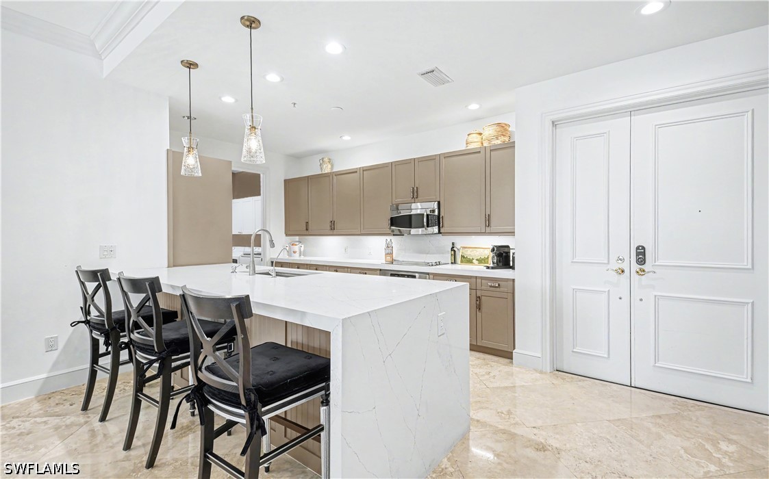 3 Bed Condominium for Sale in Olde Naples, photo 8