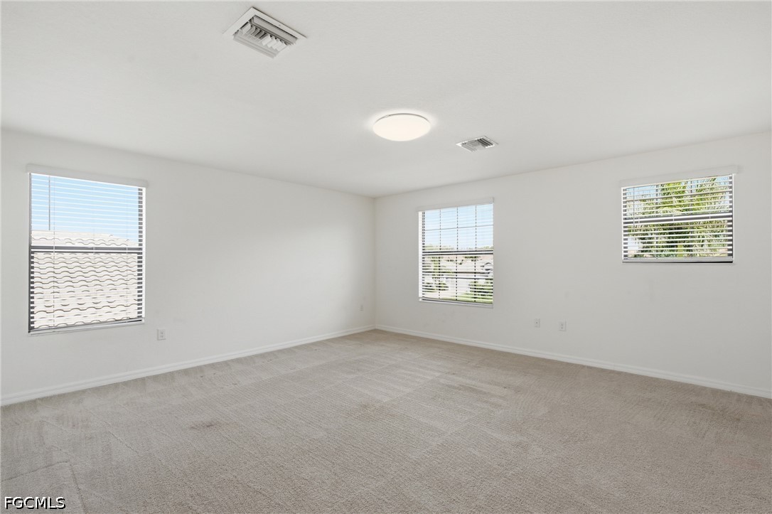 4 Bed Waterfront Home for Sale in Fort Myers, photo 8