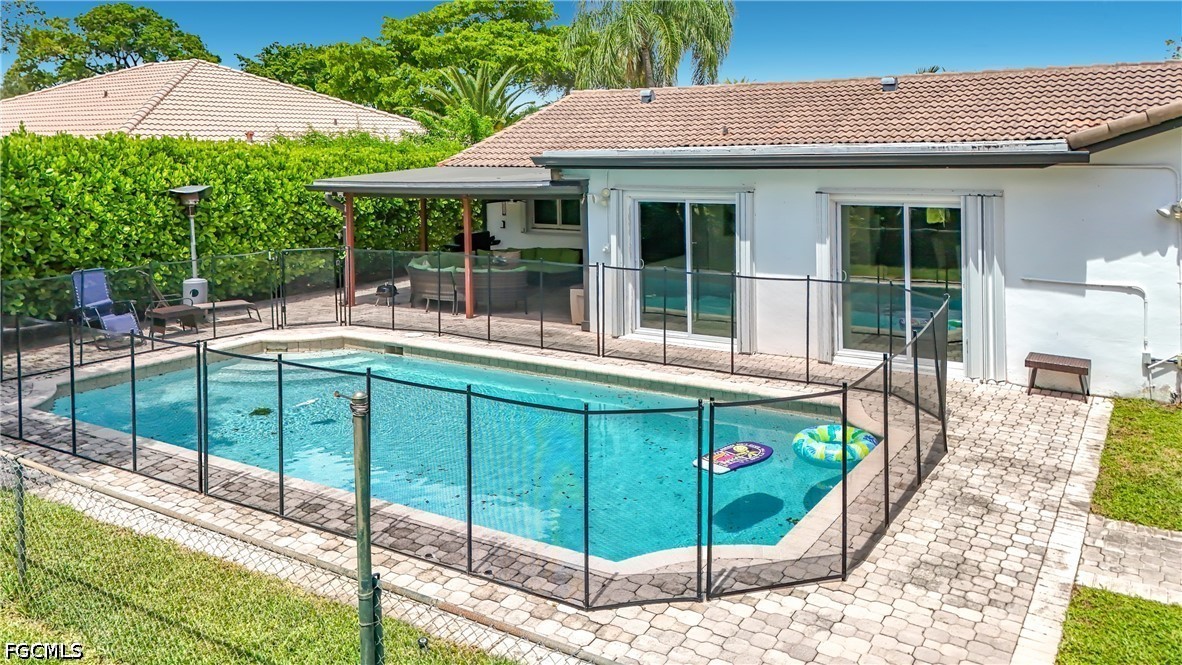 3 Bed Pool Home for Sale in Acreage, photo 8