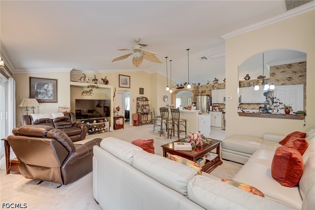 3 Bed SingleFamilyResidence for Sale in Lehigh Acres, photo 8