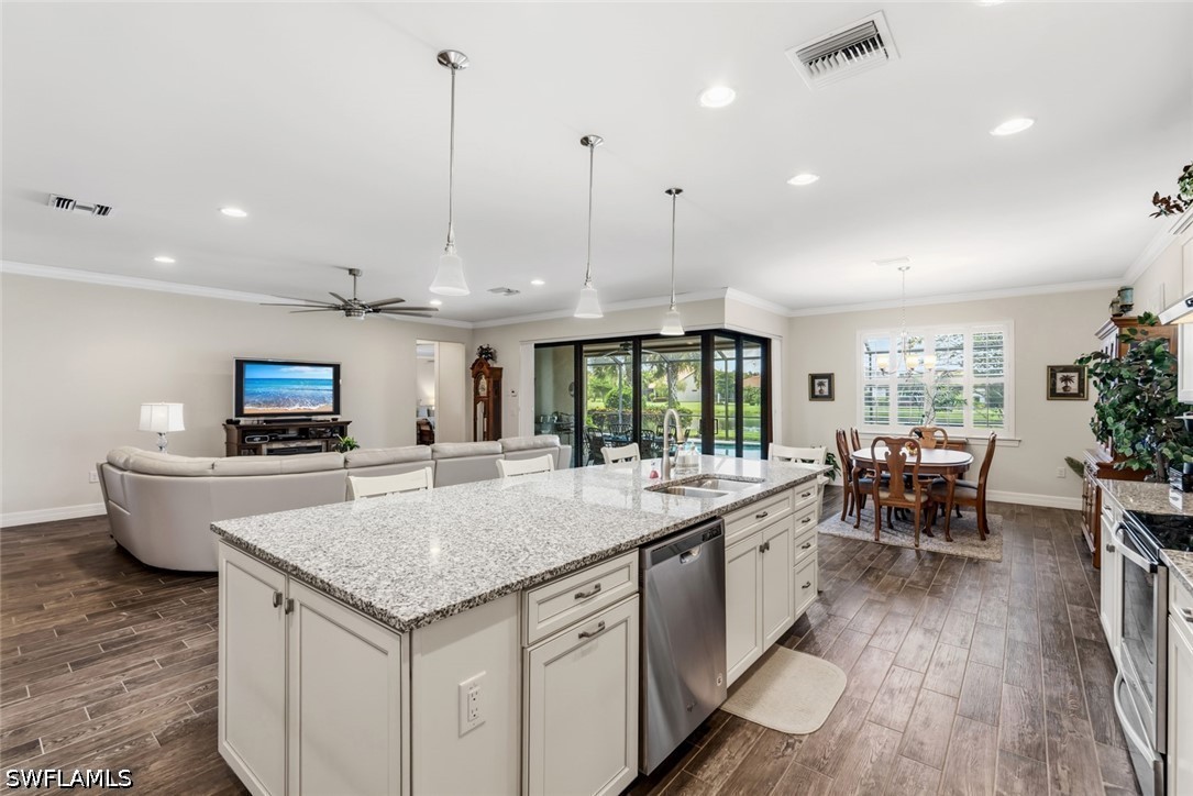 3 Bed Pool Home for Sale in Del Webb, photo 8