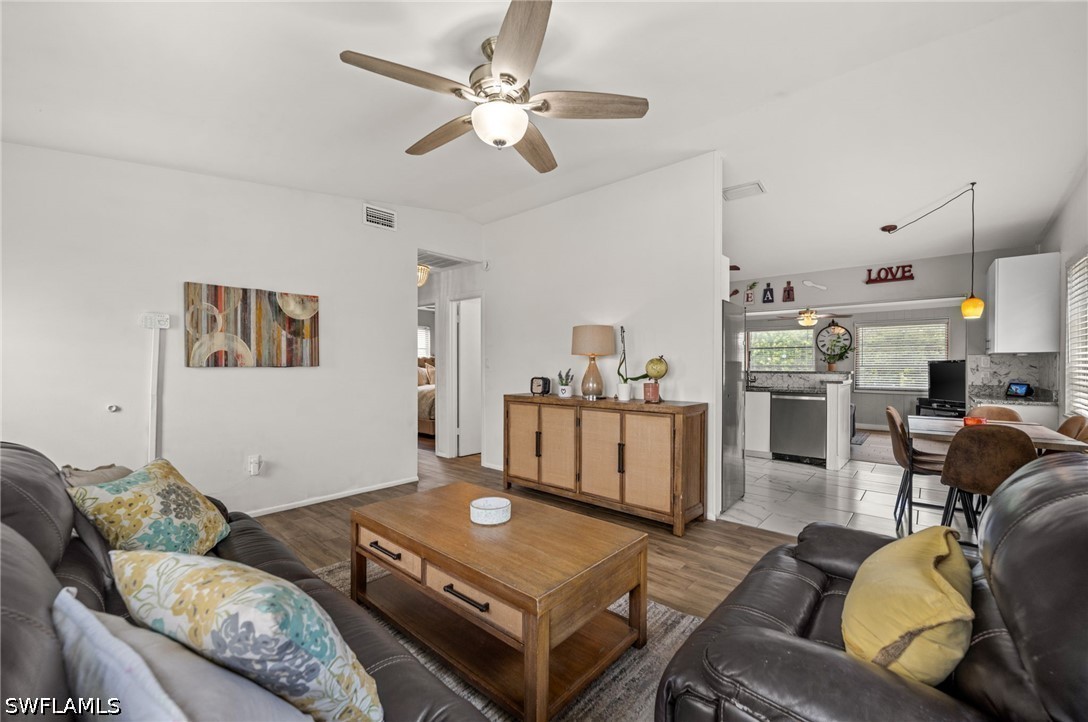 2 Bed SingleFamilyResidence for Sale in San Carlos Park, photo 8