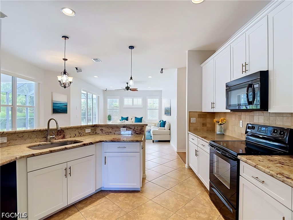 4 Bed Pool Home for Sale in Colonial Shores, photo 8
