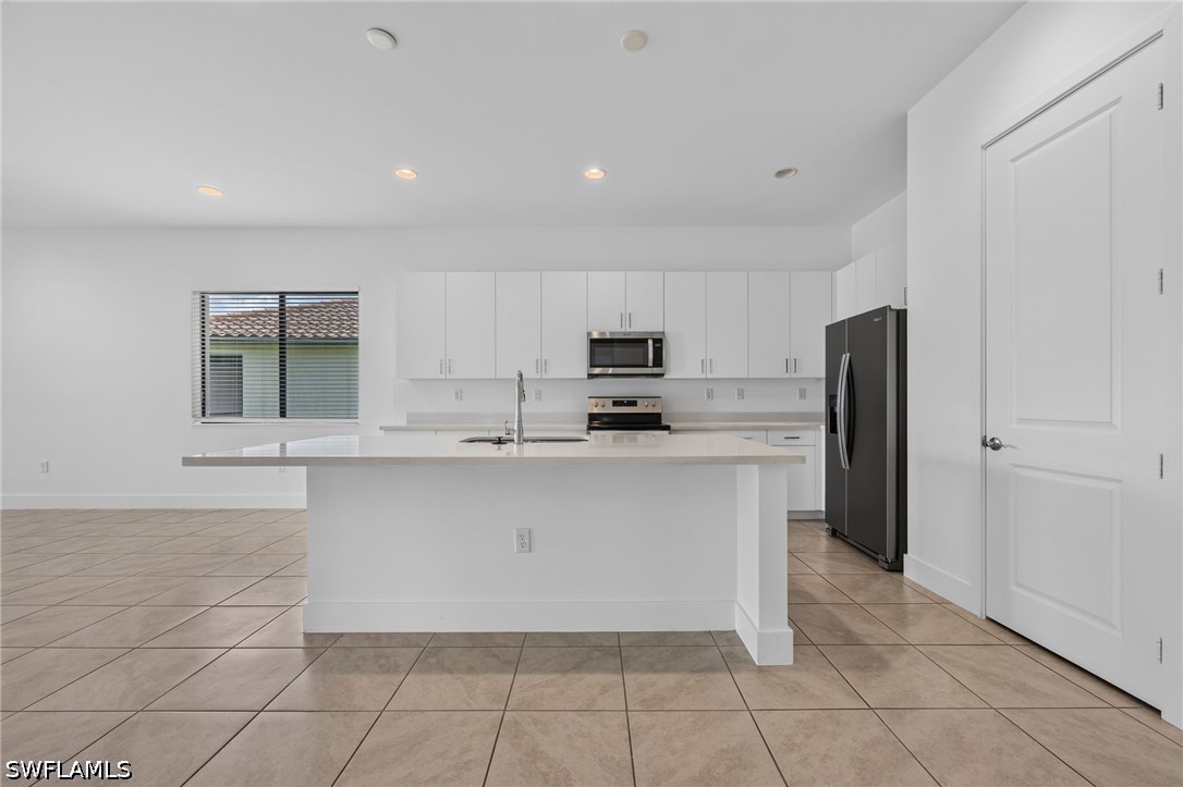 4 Bed Waterfront Home for Sale in Maple Ridge, photo 8