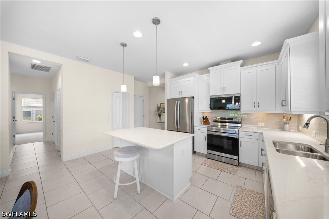 3 Bed SingleFamilyResidence for Sale in Naples, photo 8