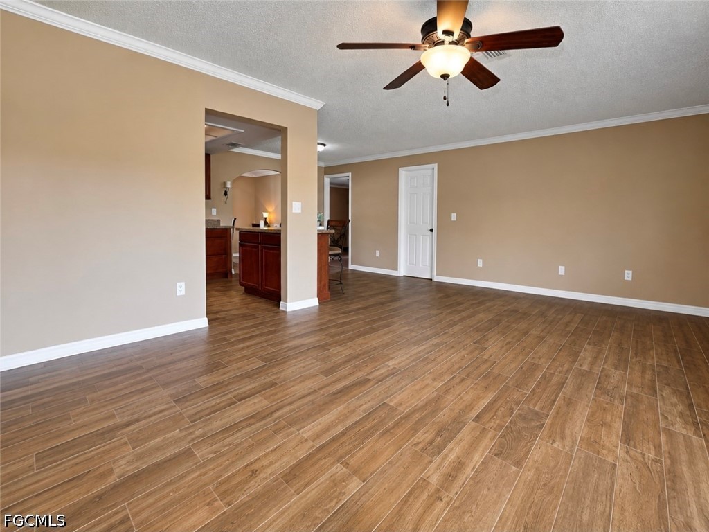 3 Bed SingleFamilyResidence for Sale in North Fort Myers, photo 8