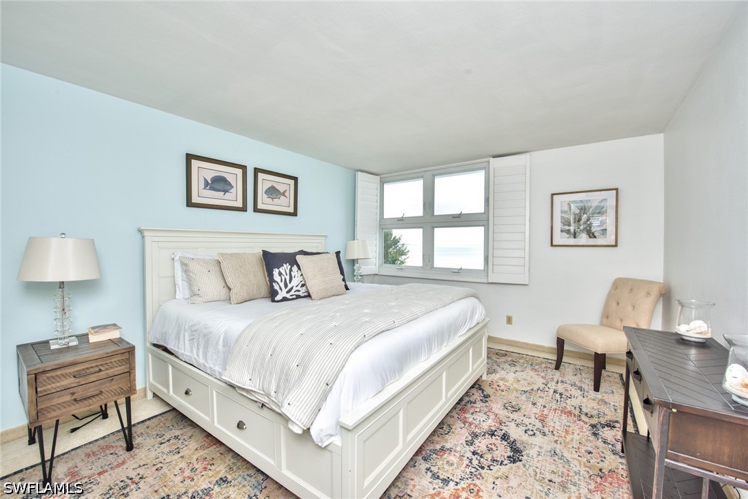 2 Bed Waterfront Home for Sale in Naples, photo 8
