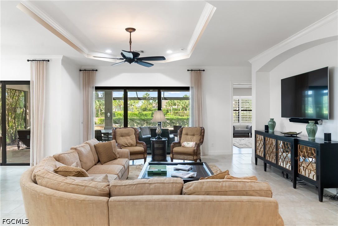 3 Bed Pool Home for Sale in Esplanade, photo 8