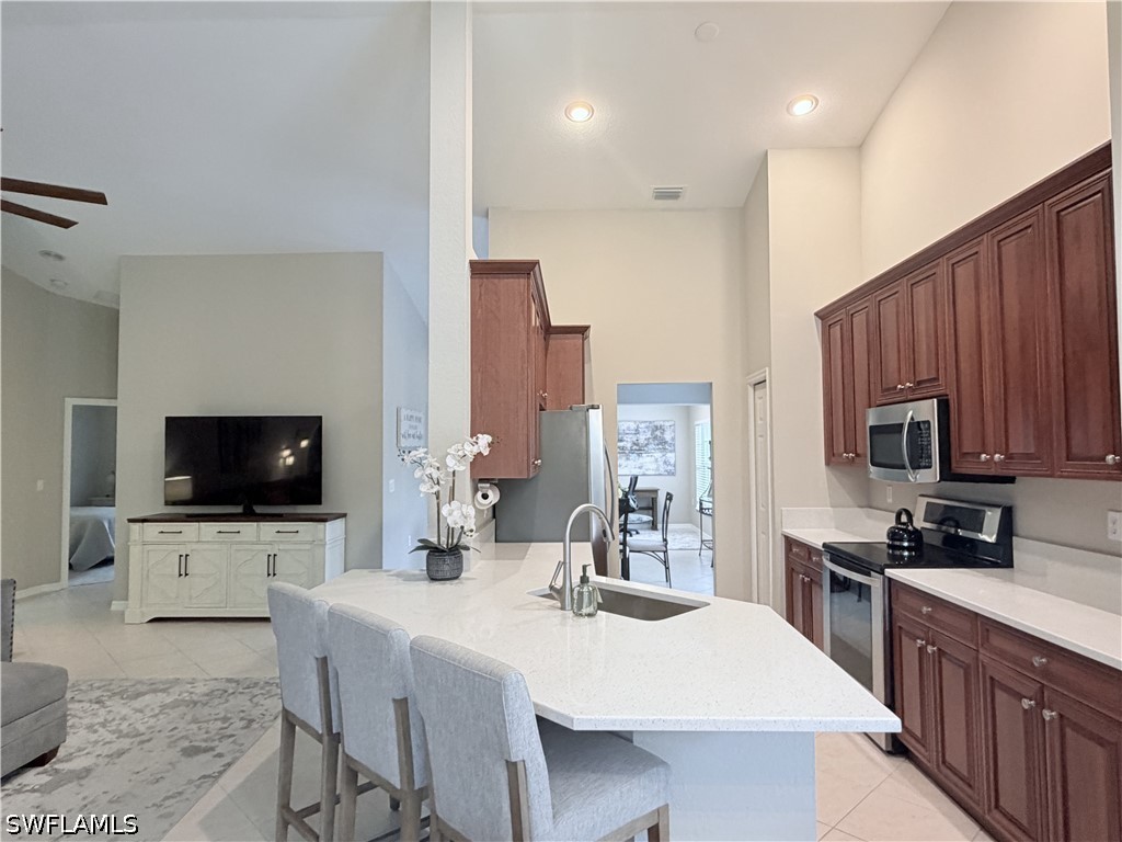 3 Bed Condominium for Sale in Carlton Lakes, photo 8