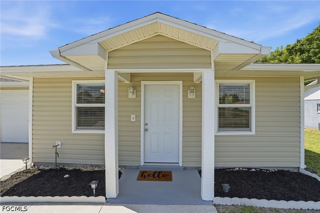 2 Bed SingleFamilyResidence for Sale in North Fort Myers, photo 8