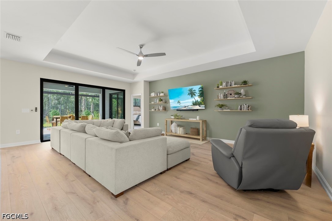 3 Bed SingleFamilyResidence for Sale in Estero, photo 8