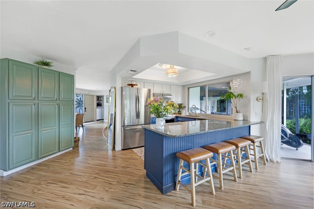 3 Bed Waterfront Home for Sale in Torrey Pines, photo 8