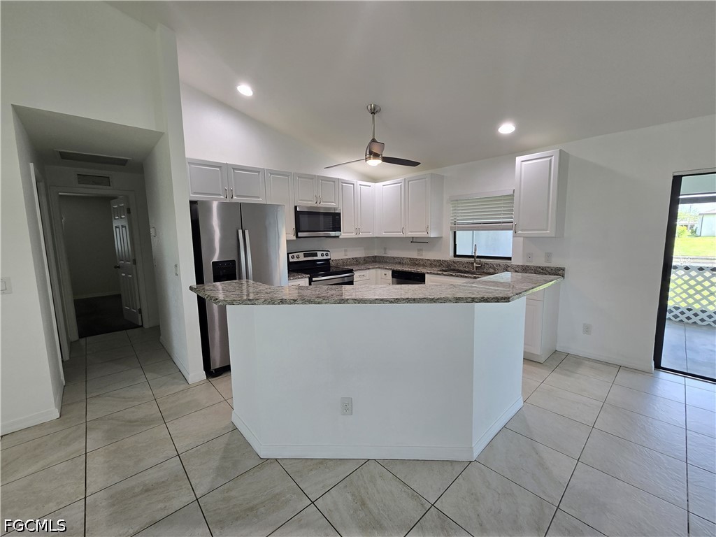4 Bed Waterfront Home for Sale in Cape Coral, photo 8
