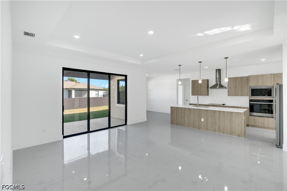 4 Bed SingleFamilyResidence for Sale in Lehigh Acres, photo 8