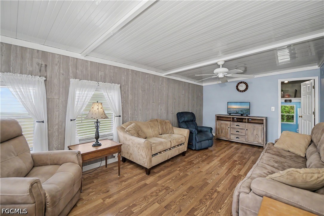 1 Bed ManufacturedHome for Sale in North Fort Myers, photo 8