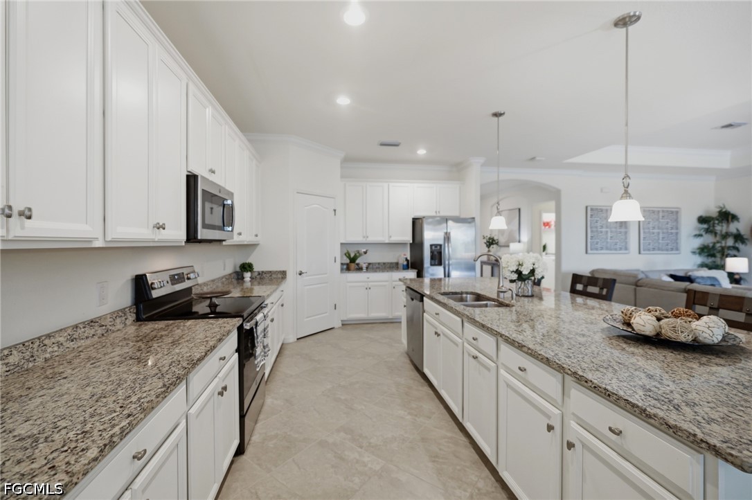 3 Bed Pool Home for Sale in Hampton Park, photo 8