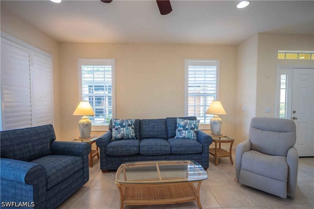 2 Bed Waterfront Home for Sale in Fort Myers, photo 8