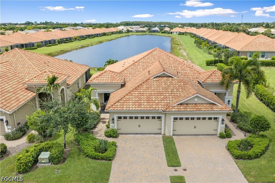 2 Bed Waterfront Home for Sale in Watermark, photo 8