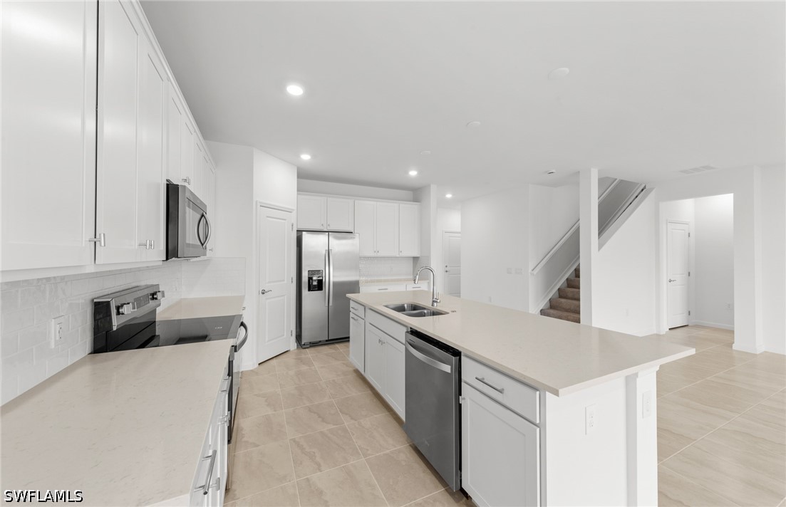 4 Bed SingleFamilyResidence for Sale in Alva, photo 8