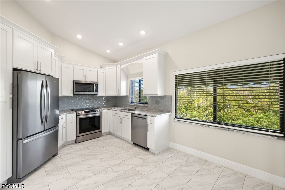 3 Bed Attached for Sale in Fort Myers, photo 8