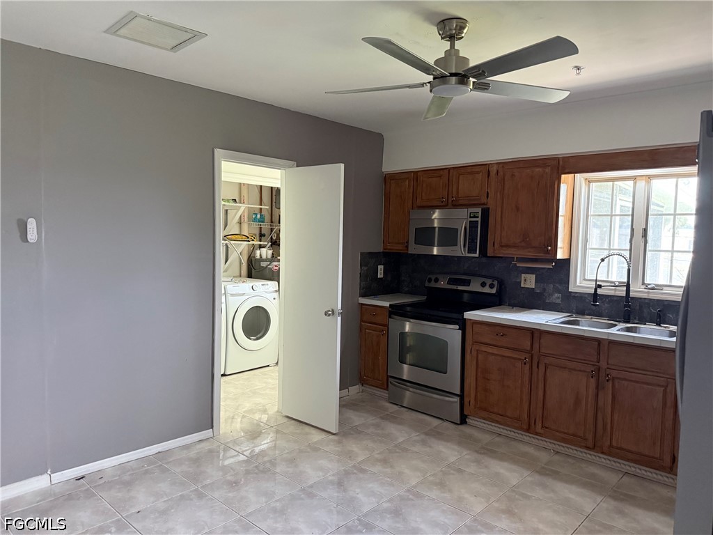 6 Bed SingleFamilyResidence for Sale in Lehigh Acres, photo 8