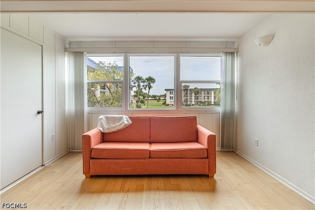 1 Bed Condominium for Sale in Seven Lakes, photo 8