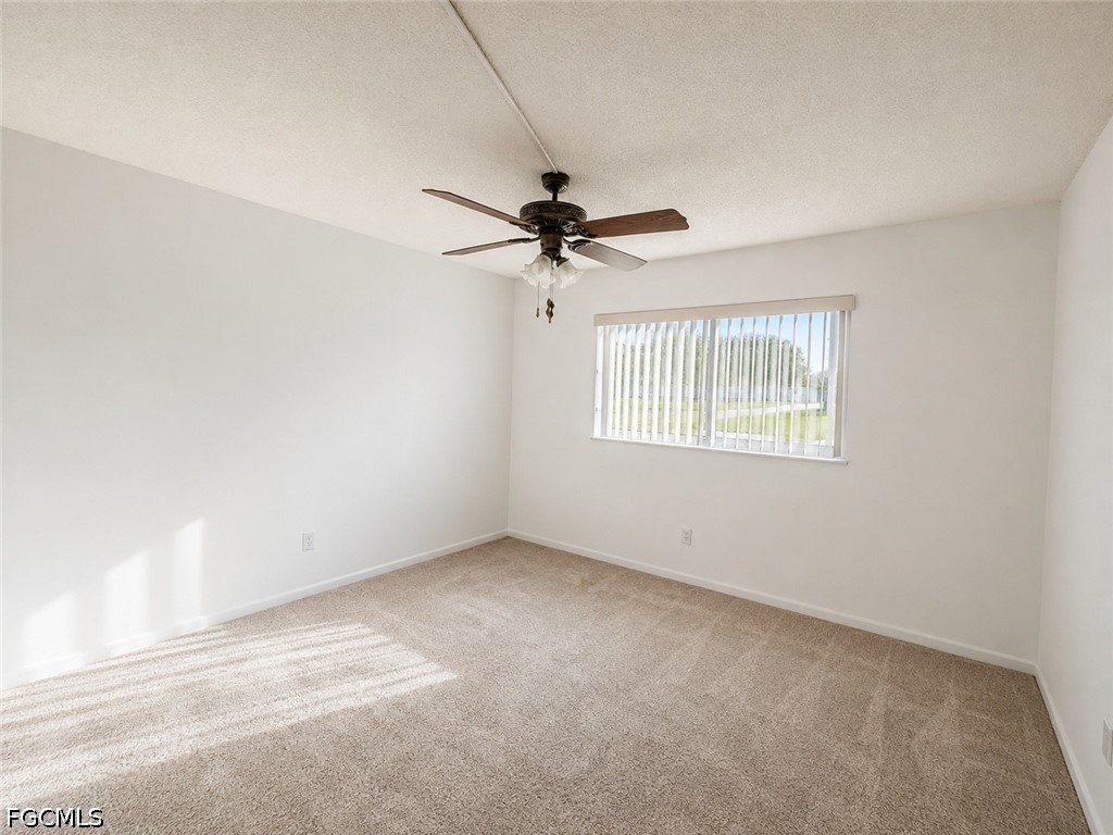 2 Bed Condominium for Sale in Fort Myers, photo 8