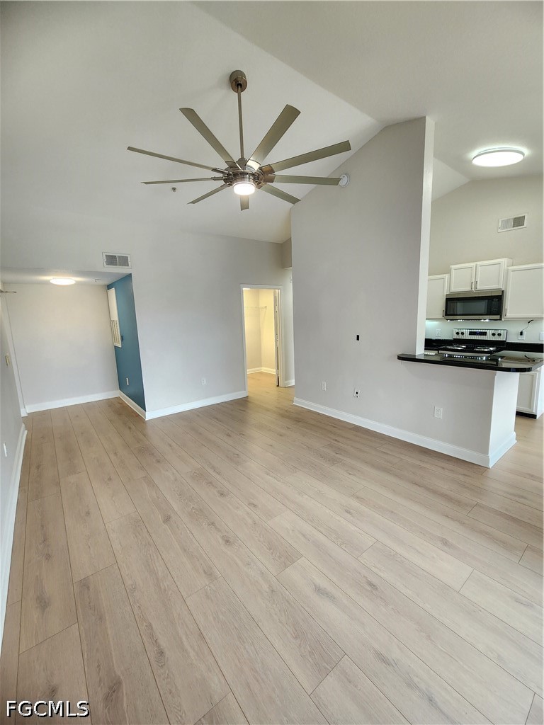 2 Bed Waterfront Home for Sale in Naples, photo 8