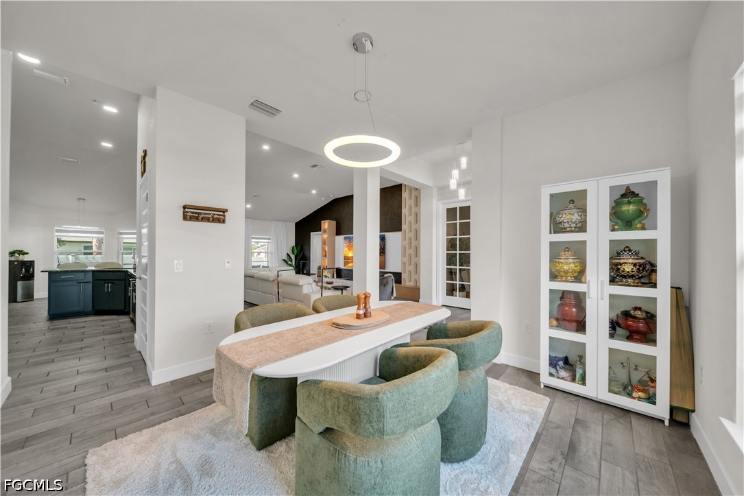 4 Bed SingleFamilyResidence for Sale in Cape Coral, photo 8