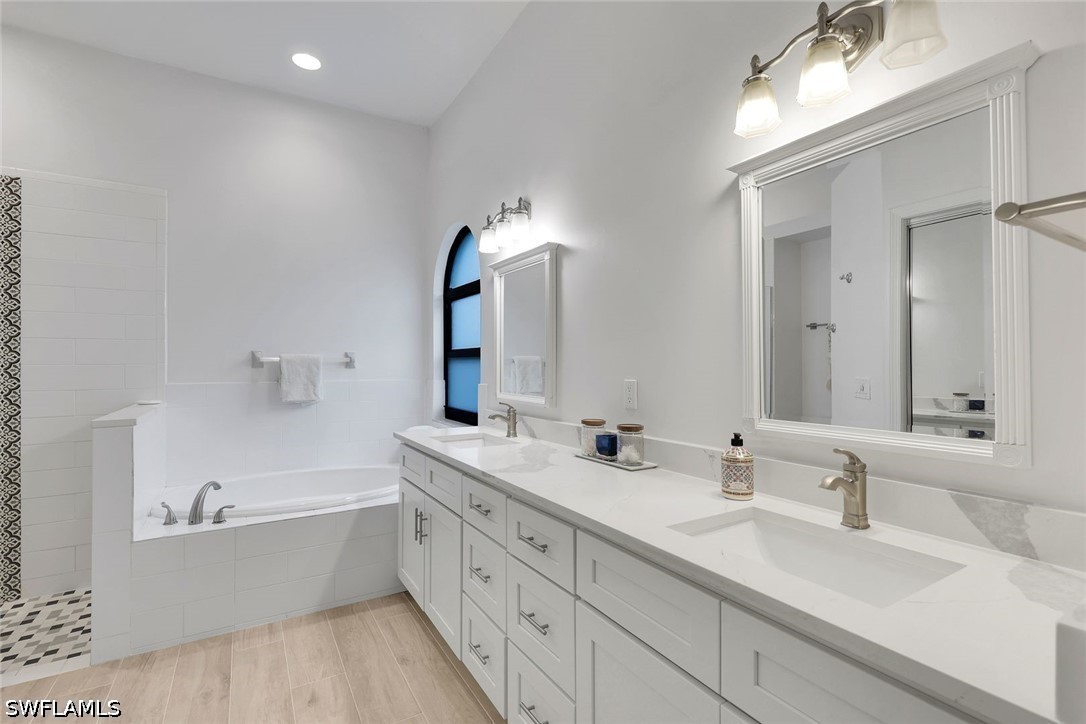 4 Bed Pool Home for Sale in Berkshire Lakes, photo 8