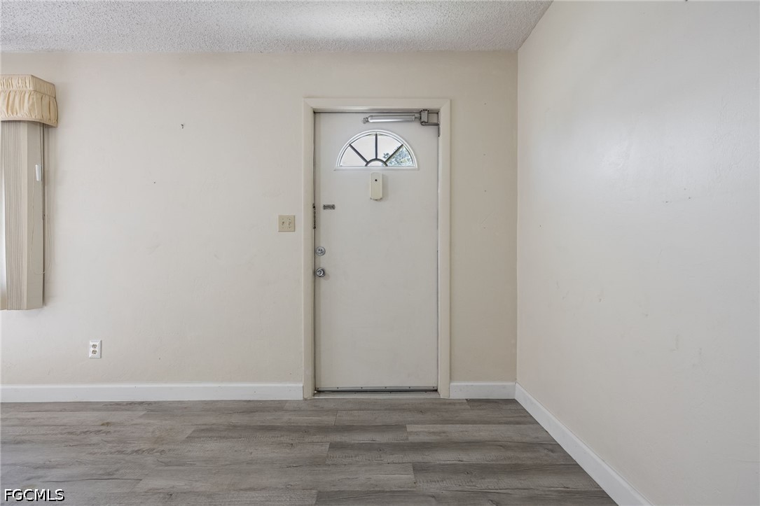 2 Bed Attached for Sale in Pinewood Condominium, photo 8